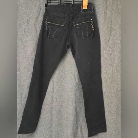 Black Jeans - Picture 2 of 3